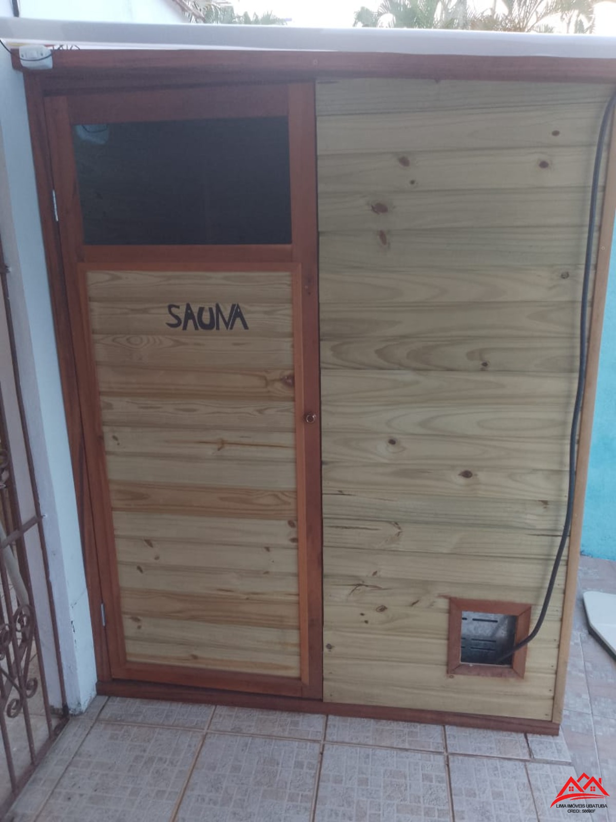 OPORTUNIDADE ÚNICA! no melhor local do Itagua. Casa venda Ubatuba, projetada para Hostels, Pousada e locação de apartamentos.