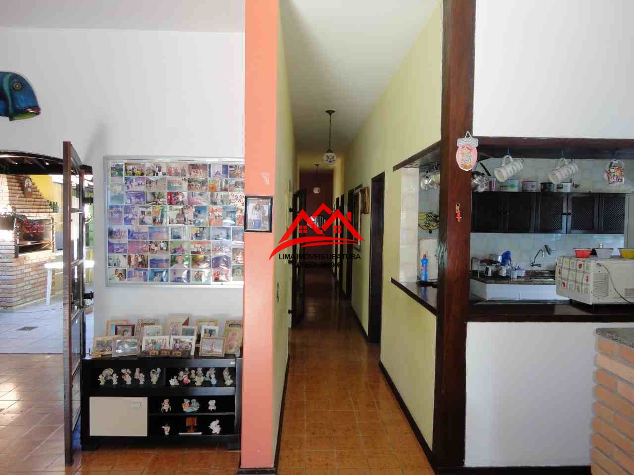 OPORTUNIDADE ÚNICA! no melhor local do Itagua. Casa venda Ubatuba, projetada para Hostels, Pousada e locação de apartamentos.