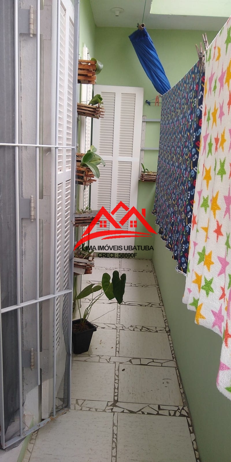 Apartamento no bairro itaguá, ubatuba, com 2 quartos sendo 1