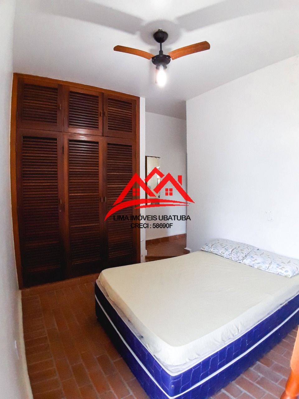 Casa venda Praia do Tenório, Ubatuba, Condomínio fechado, com 5 suítes e 5 vagas garagem
