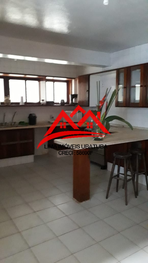 Casa em condomínio fechado na praia do tenório, ubatuba, com