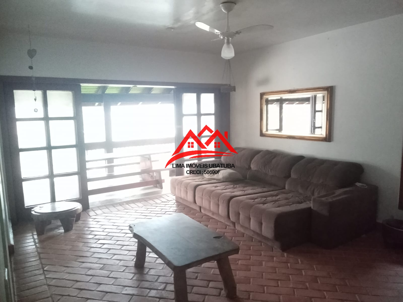 Casa em condomínio fechado na praia do tenório, ubatuba, com