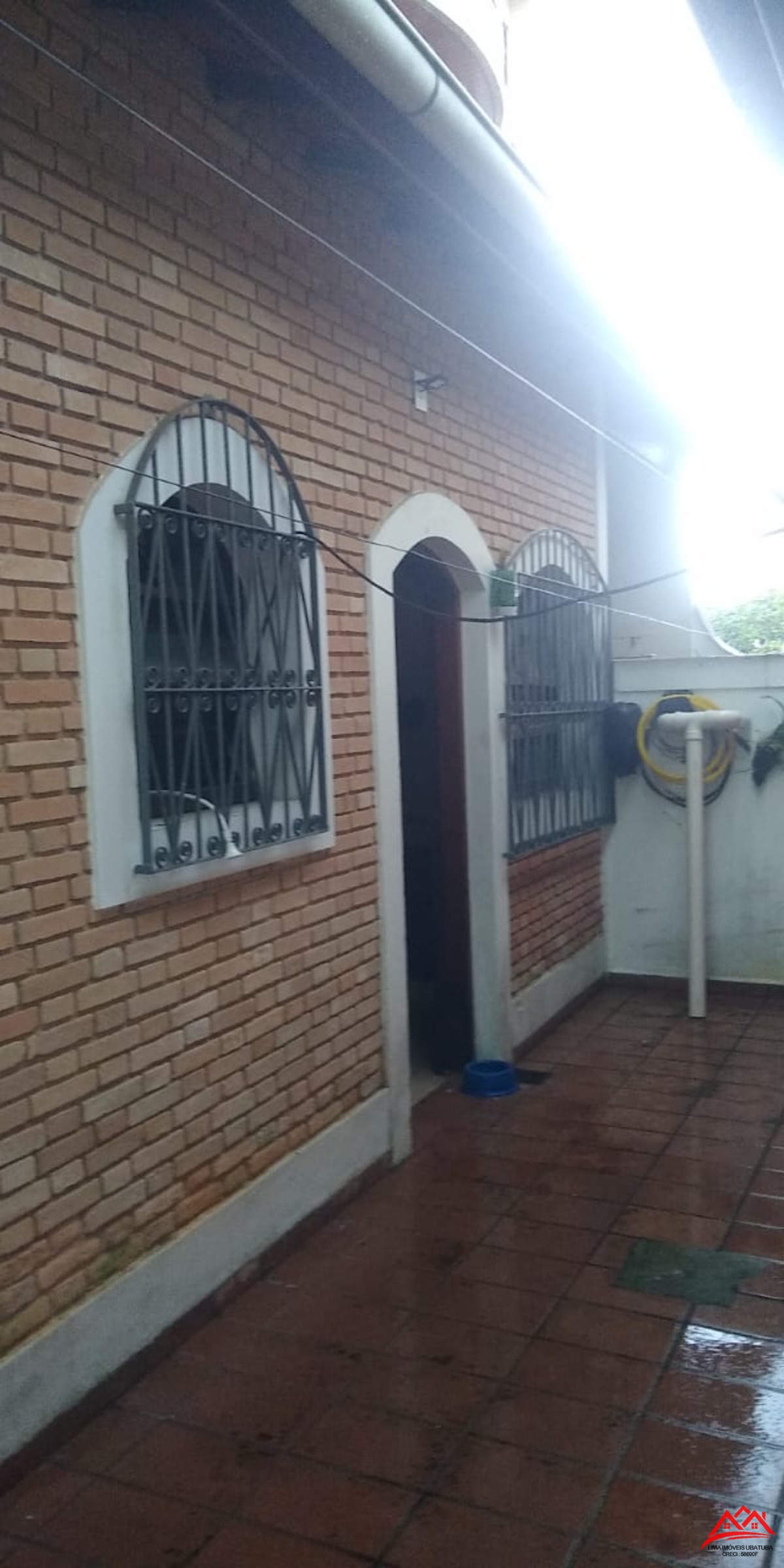 Casa venda bairro Itaguá, Ubatuba, 4 quartos, 3 suítes, 5 wc.