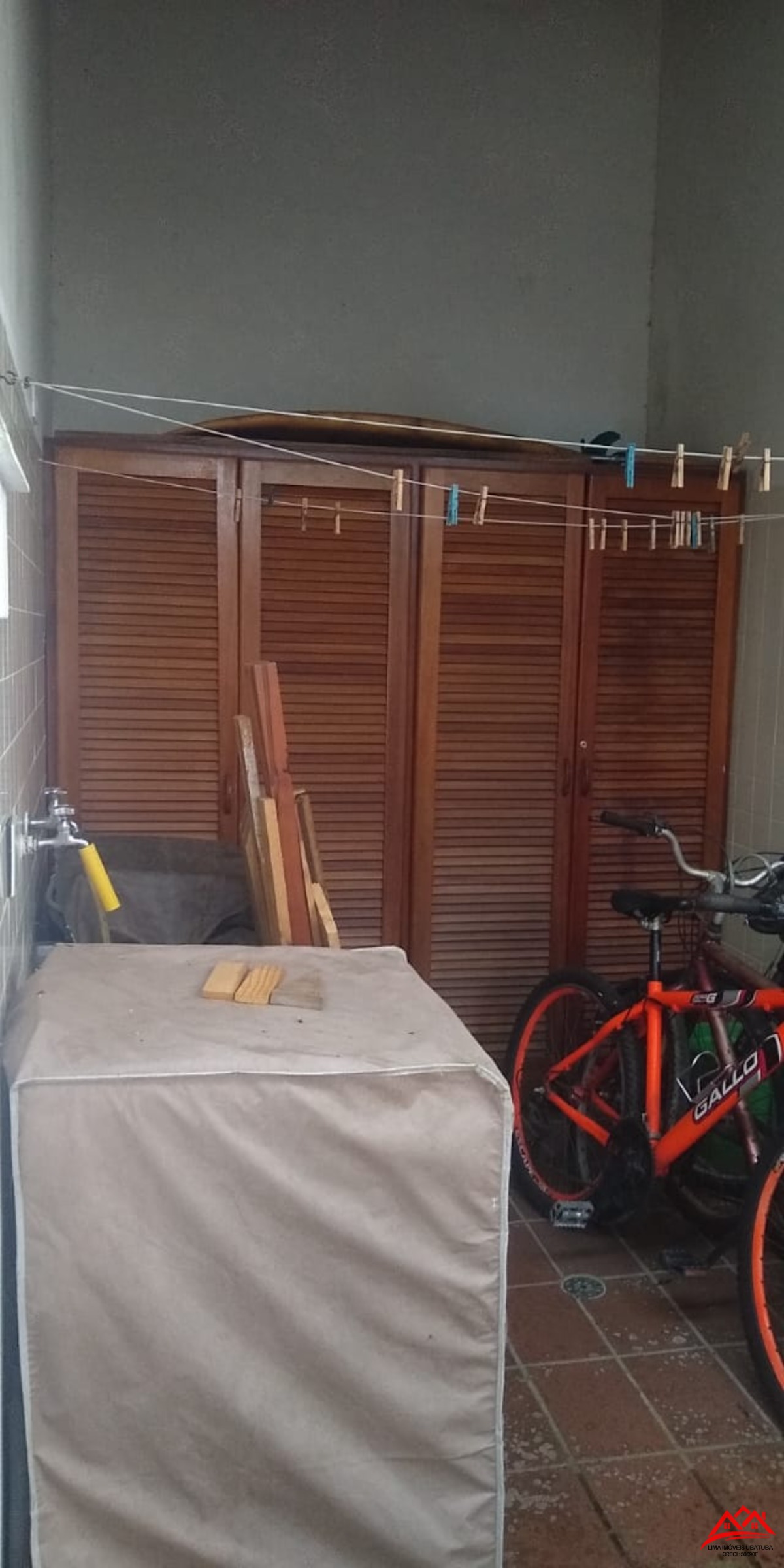Casa venda bairro Itaguá, Ubatuba, 4 quartos, 3 suítes, 5 wc.