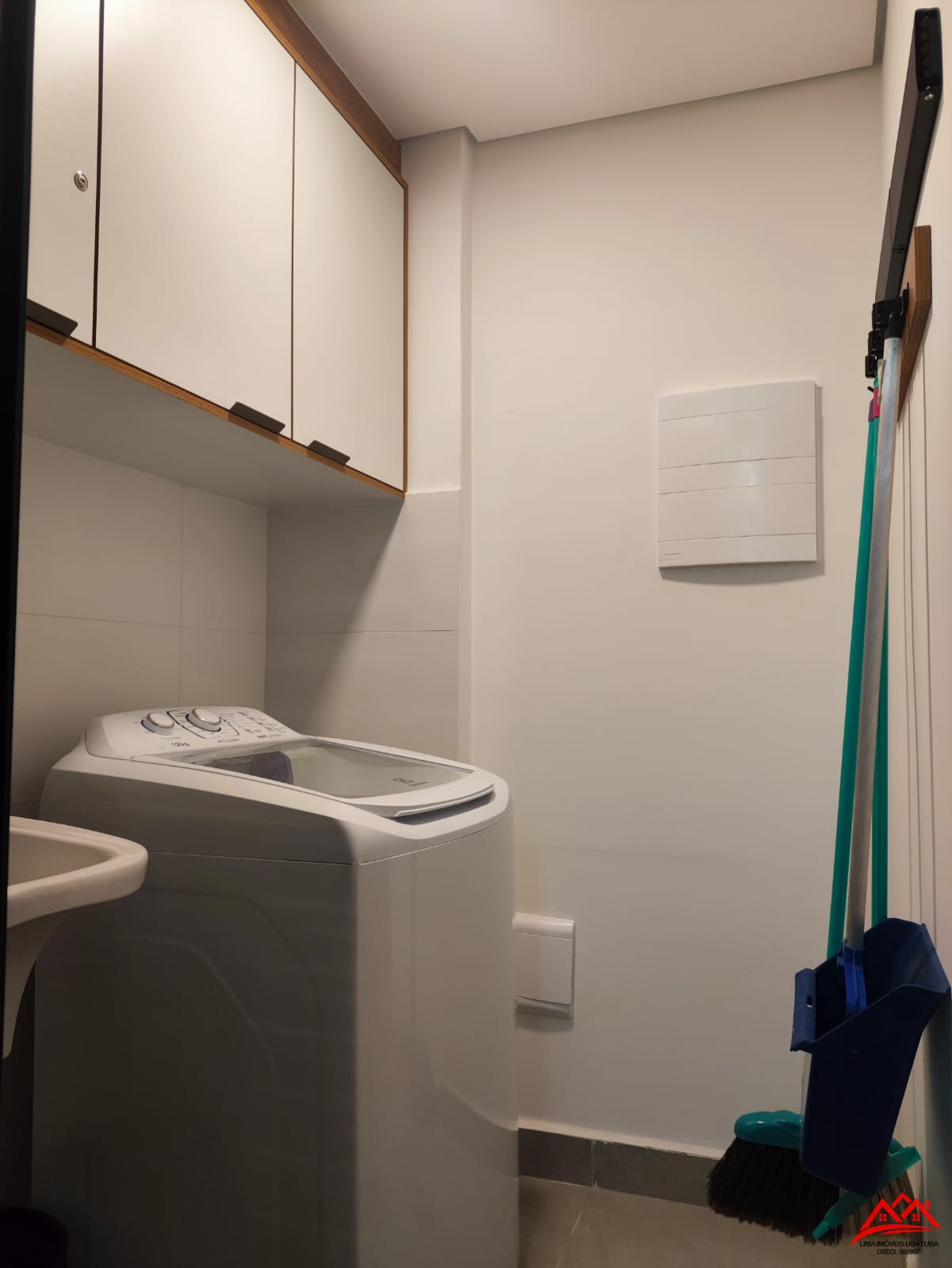 Apartamento em Ubatuba, bairro Itaguá, ESPETACULAR, 2 quartos(1 suíte), varanda gourmet e área de lazer ALÉM DA IMAGINAÇÃO!