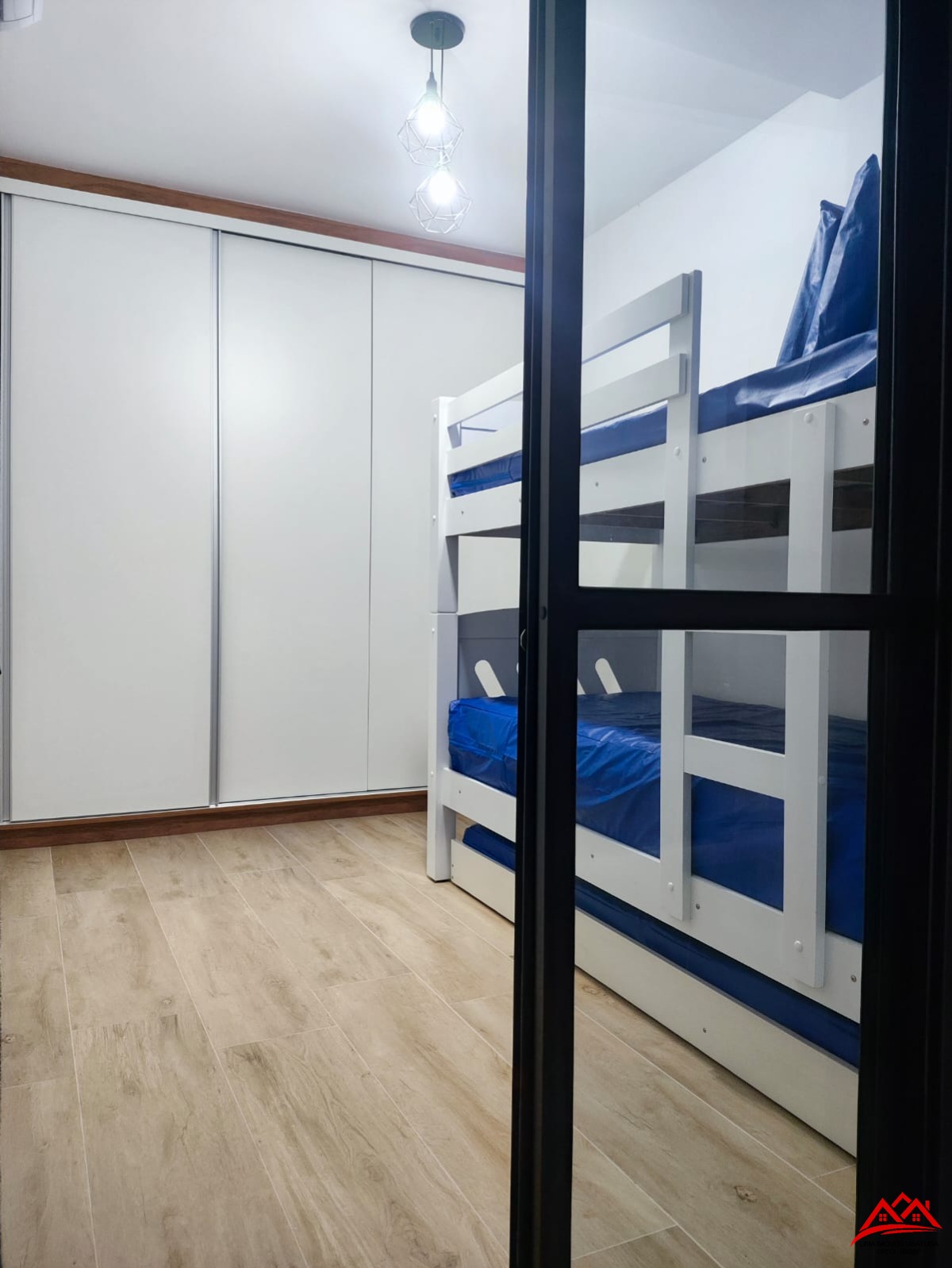 Apartamento em Ubatuba, bairro Itaguá, ESPETACULAR, 2 quartos(1 suíte), varanda gourmet e área de lazer ALÉM DA IMAGINAÇÃO!